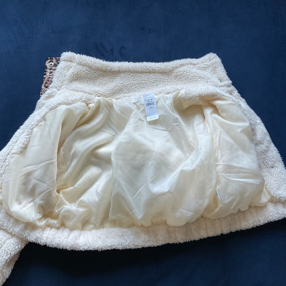 🆕AE Studio Polar Fleece Snap Front Jacket Cream - Picture 4 of 8